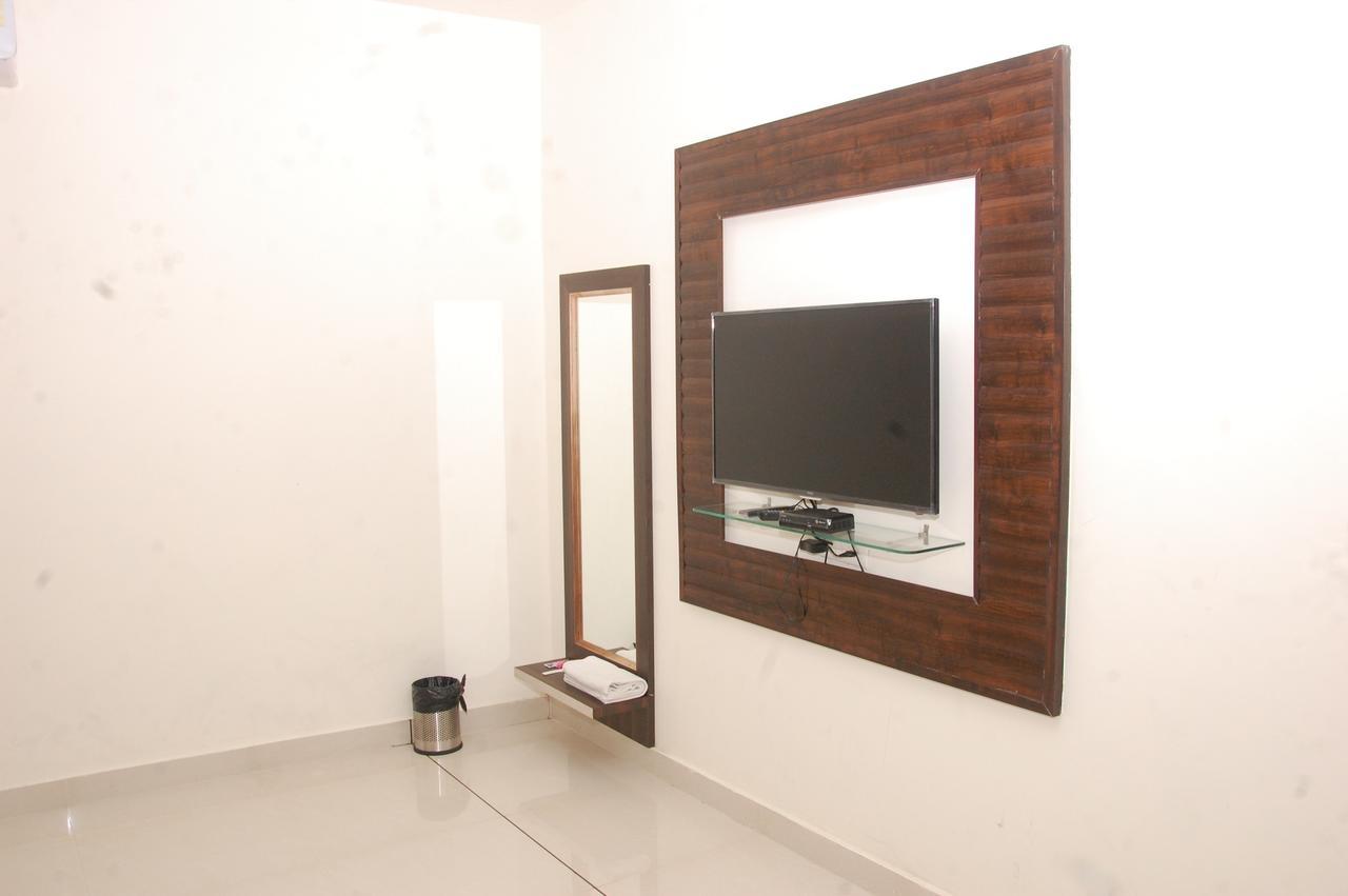 Hotel Prem Bandhan Hisār Dış mekan fotoğraf